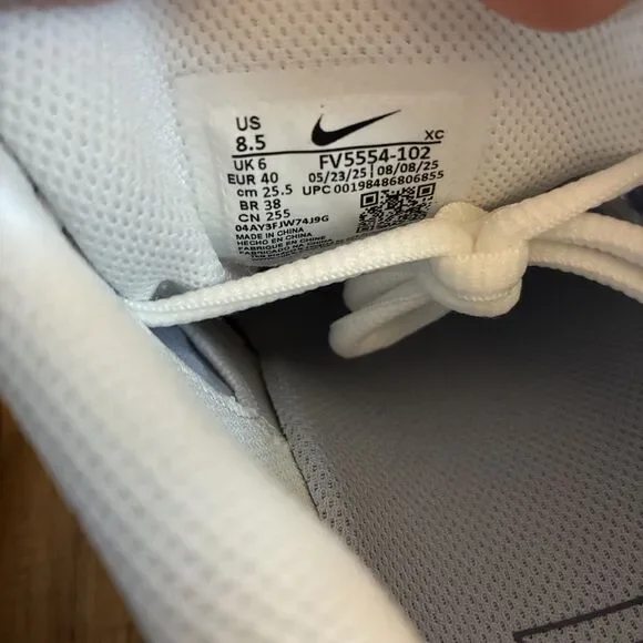 Nike Court Air Zoom Vapor 12 HC Women Size 8.5 White Indigo Tennis FV5554-102 - Picture 6 of 6